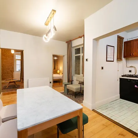 Διαμέρισμα Maison Chic : Newly Renovated 3br In Center