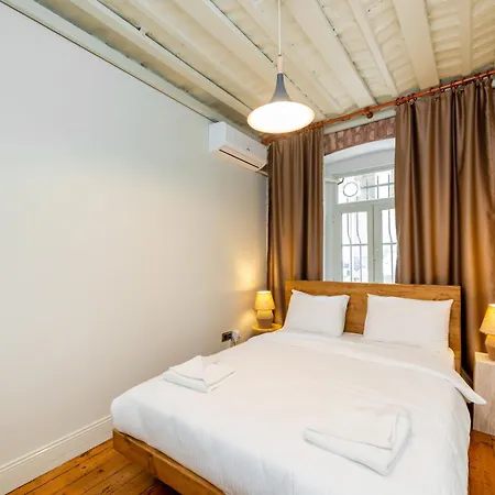 Maison Chic : Newly Renovated 3br In Center * Istambul